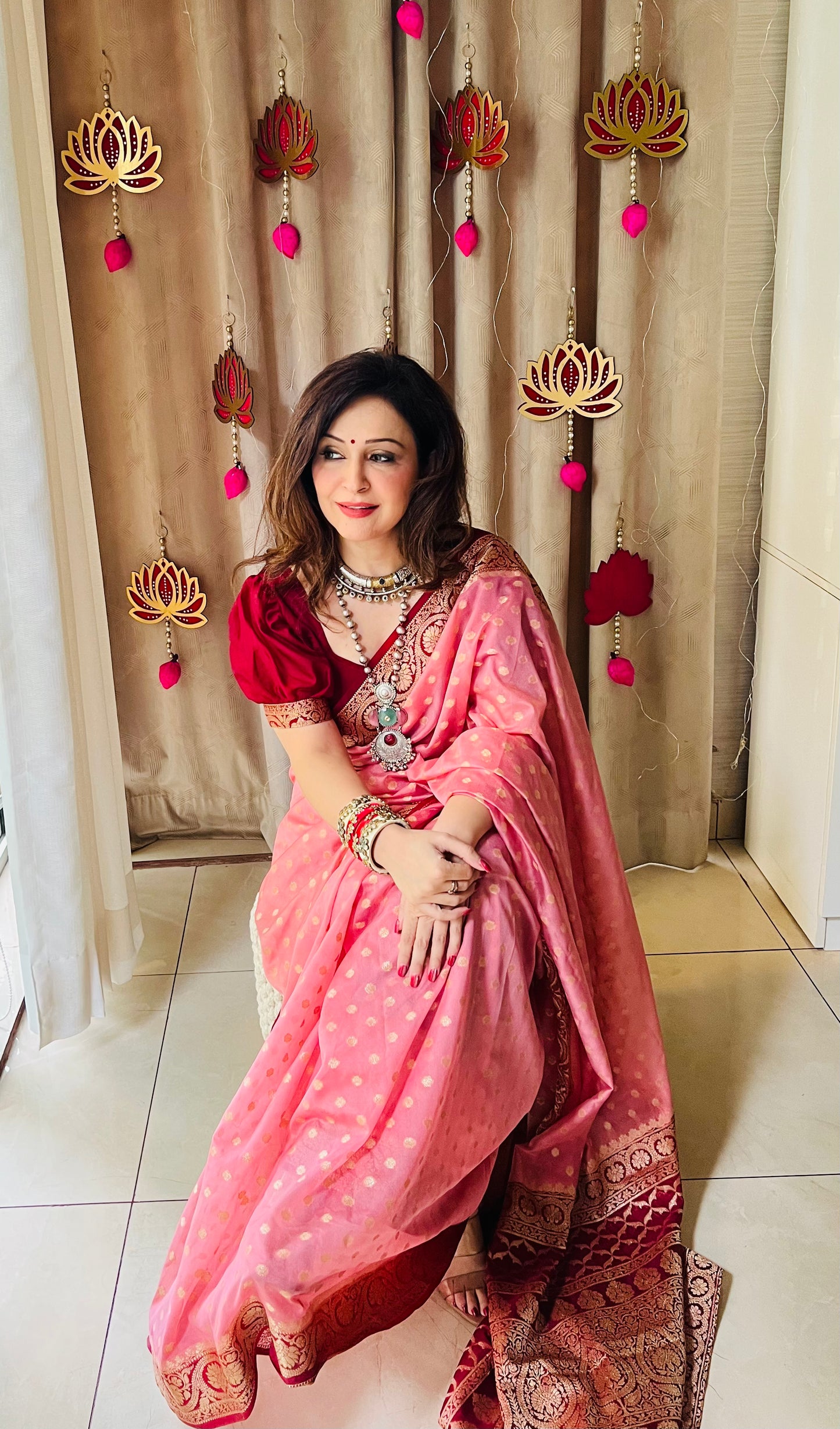 Nilani – Semi Georgette Butta Design Saree with Blouse Piece