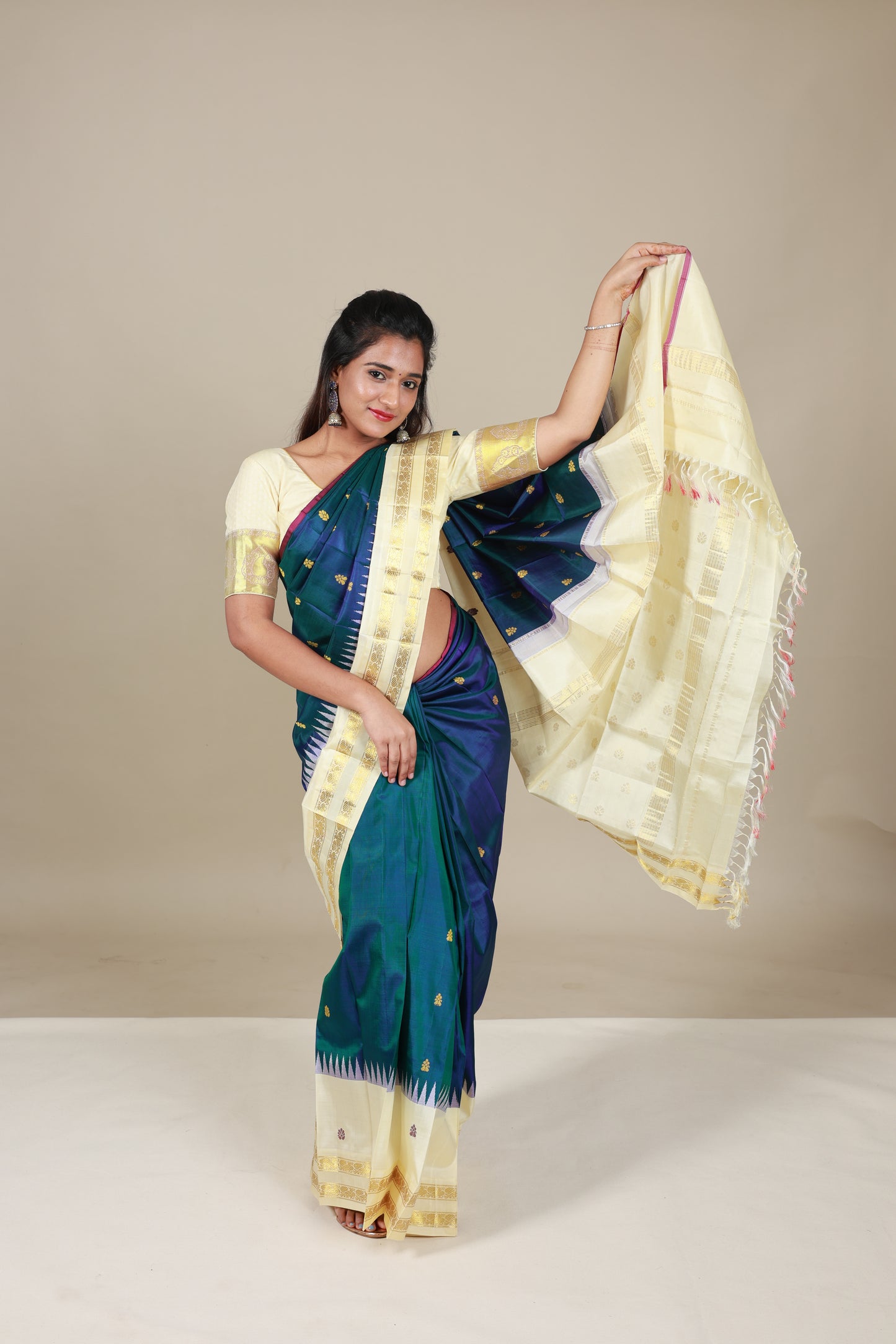 Pure Thirubuvanam Silk Saree
