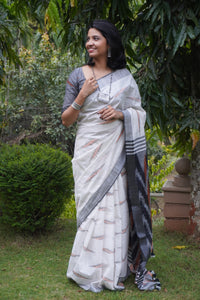 Semi Linen Ikkat Saree - Thugil