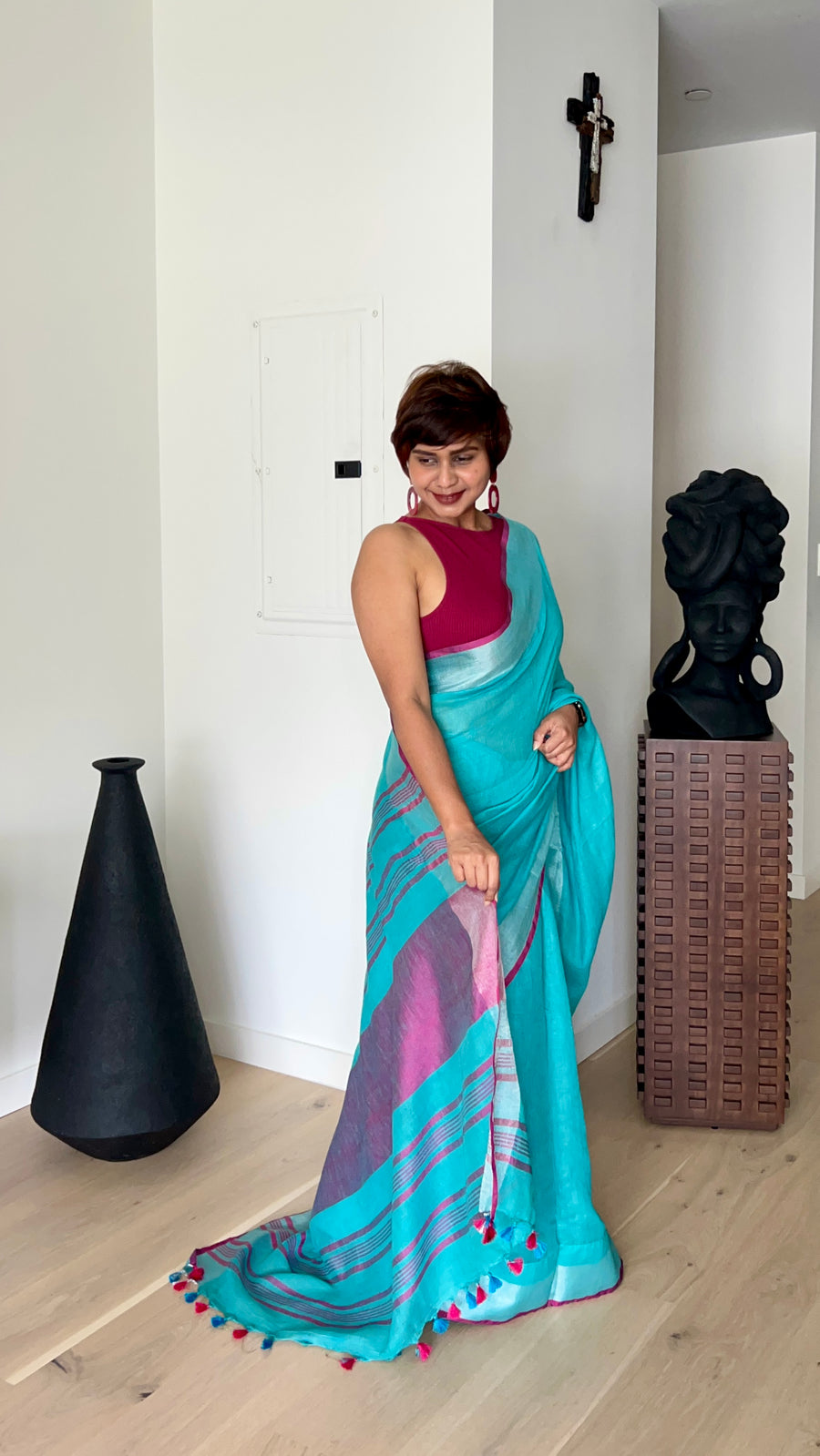 Tina’s Pure Linen Saree - Thugil