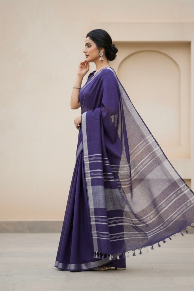 Dhwani Semi-Linen Saree - Thugil