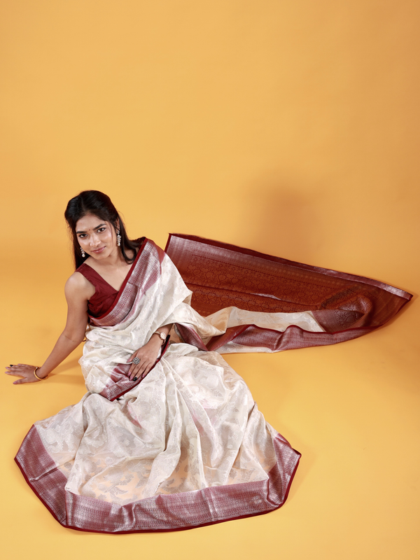 Semi Georgette Saree - Thugil