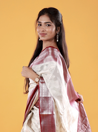 Semi Georgette Saree - Thugil